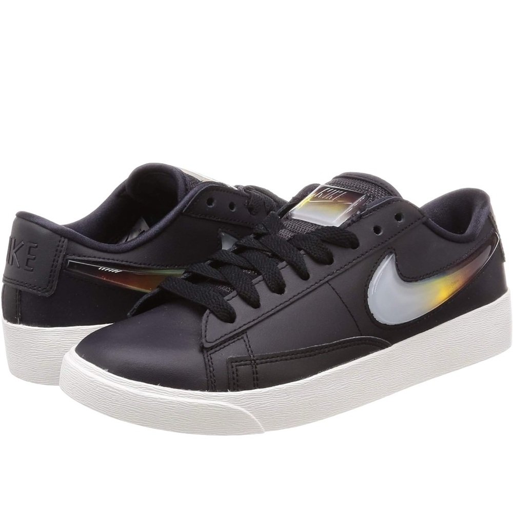 Nike Women's W Blazer Low Lx Basketball Shoes